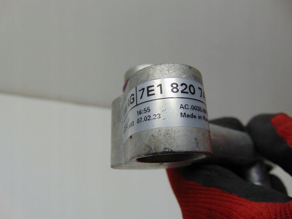 фото №11, Шланг кондиционера vw transporter t6 7e1820743m новый europa