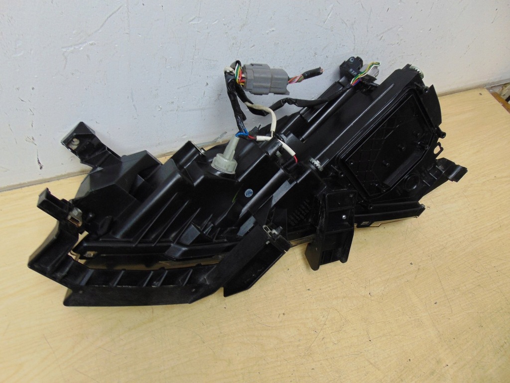 фото №12, Лампа правая перед обычная mazda 6 gh 07- europa