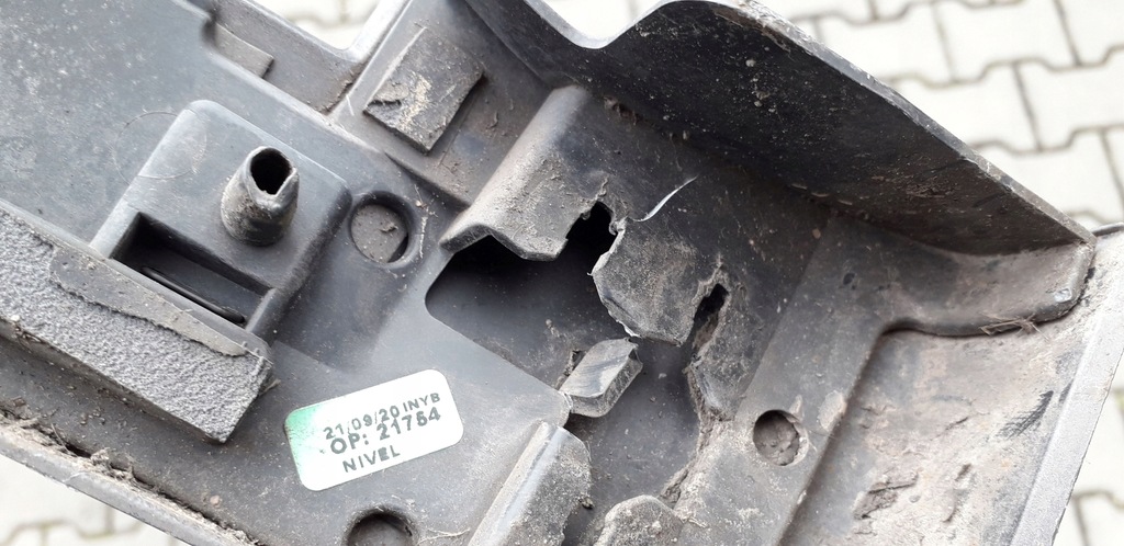 фото №12, Молдинг крыла правая перед cupra formentor 5ff853718b