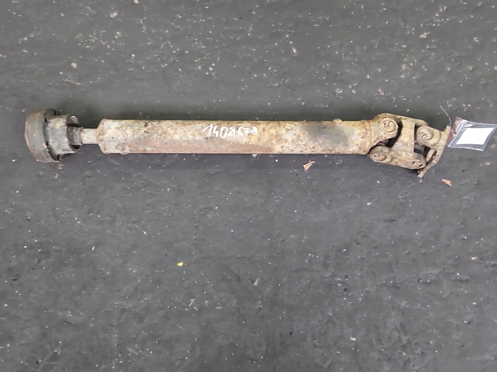 Купити Wał привідний перед mercedes ml w163 4.3 v8