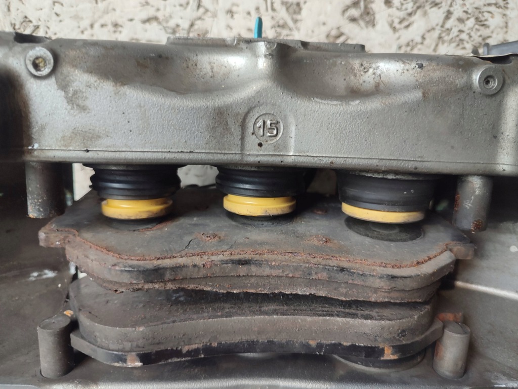 фото №9, Audi r8 4s притиск супорт перед керамічний 4s0615105k