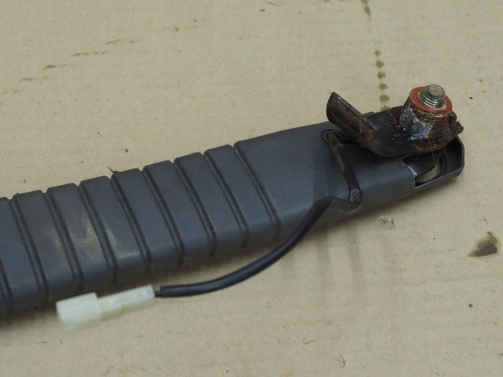 фото №3, Поперечина безопасности левая перед клипса sportage i