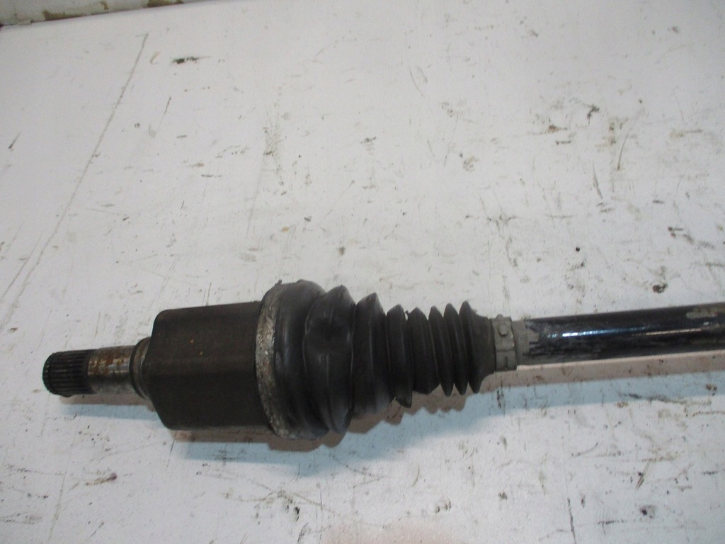 фото №3, Привідний вал ліва range rover velar 2,0d привідний вал