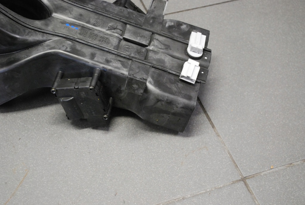 фото №5, Шланг повітря обдув задня audi a8 d3 4e0858467