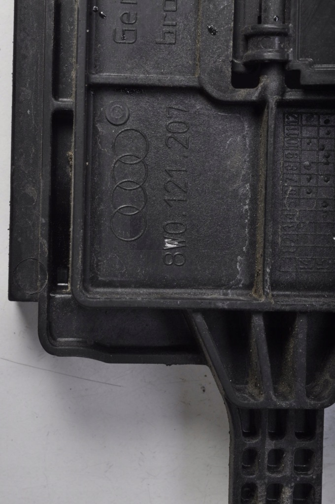 Audi a4 b9 2.0 tdi вентилятор радиатора 8w0121207 Недорого