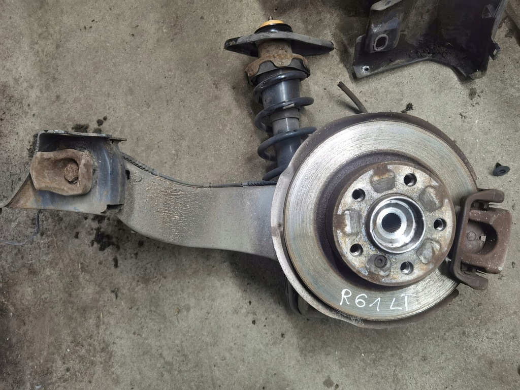 фото №1, Поворотний кулак задня mini cooper countryman r60 9805657minir60