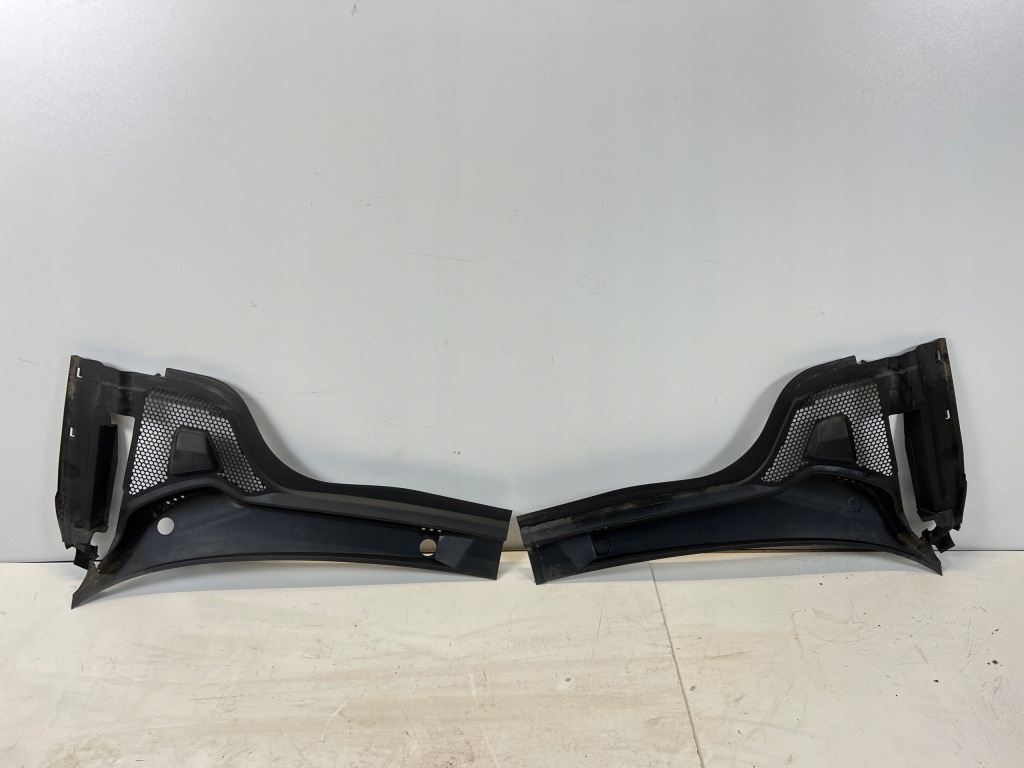 фото №1, Audi a1 82a жабо верхній ліва праве комплект