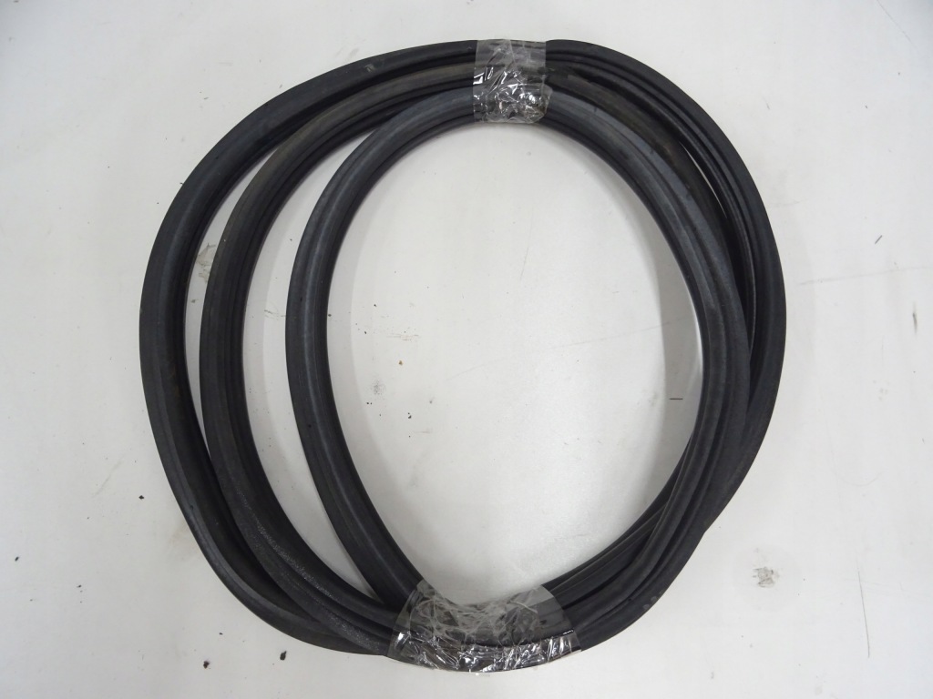 фото №1, Mercedes vito w639 прокладка дверь правый перед