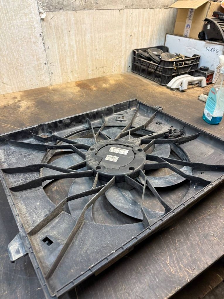 Купить 04677769af вентилятор радиатора электрический lancia voyager