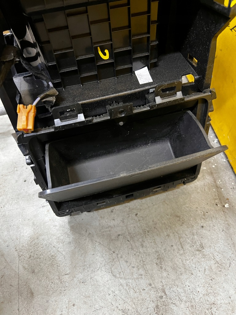 фото №7, Бардачок тунель підлокітник lr l462 discovery v