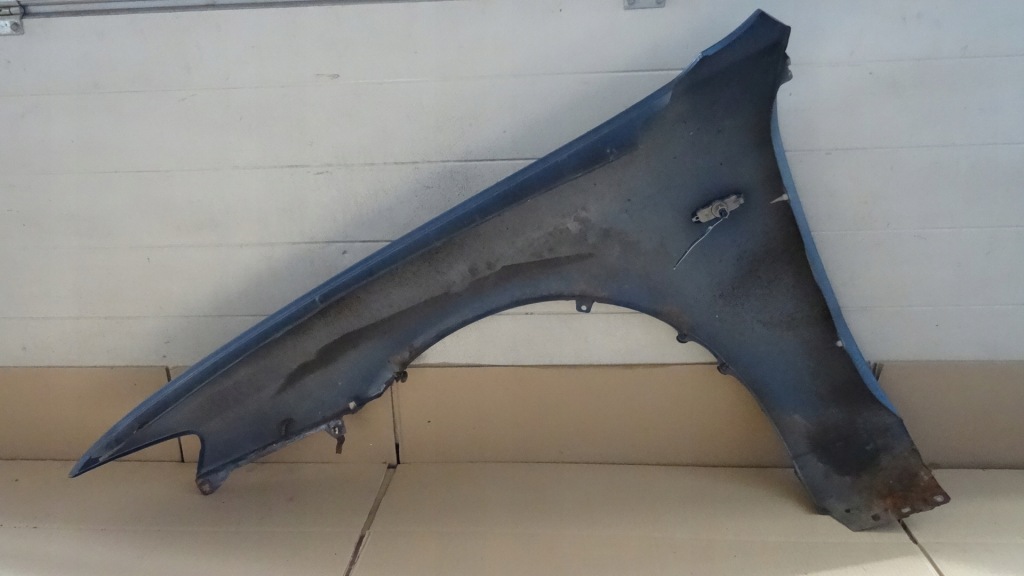 Купити Mazda 626 gf крило правий перед