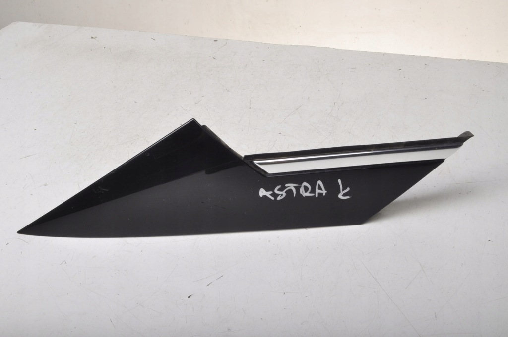 фото №1, Opel astra k молдинг крыла 39130488 правая