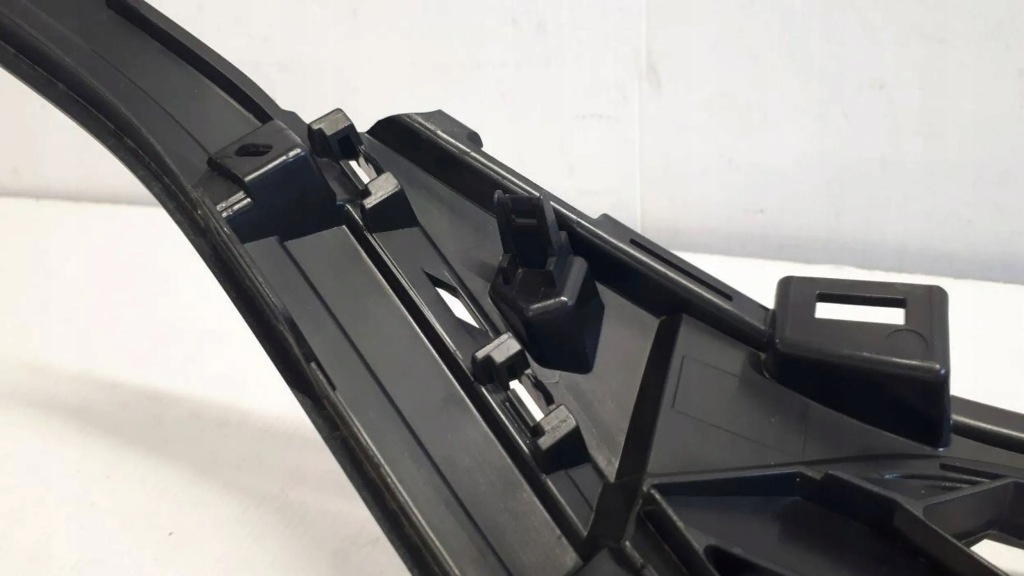 Купити Honda cr-v 2014-2018 решітка бампера перед