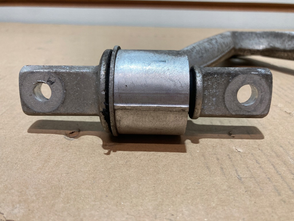 фото №12, Рычаг верхний передний chevrolet corvette c7