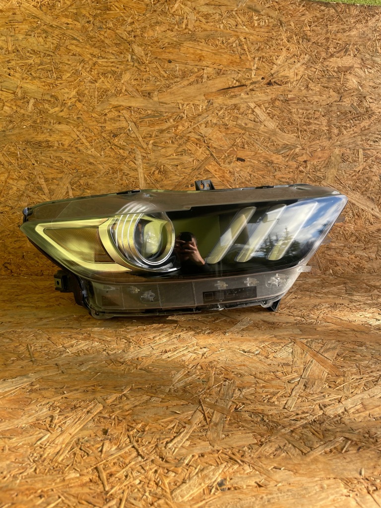 фото №1, Лампа права bi ксенон ford mustang 6 vi