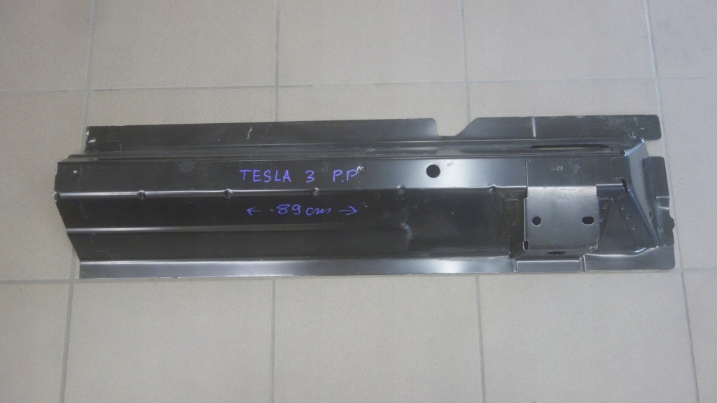 фото №1, Tesla 3 iii 17-25 обшивка поріг поріг підсилювач праве