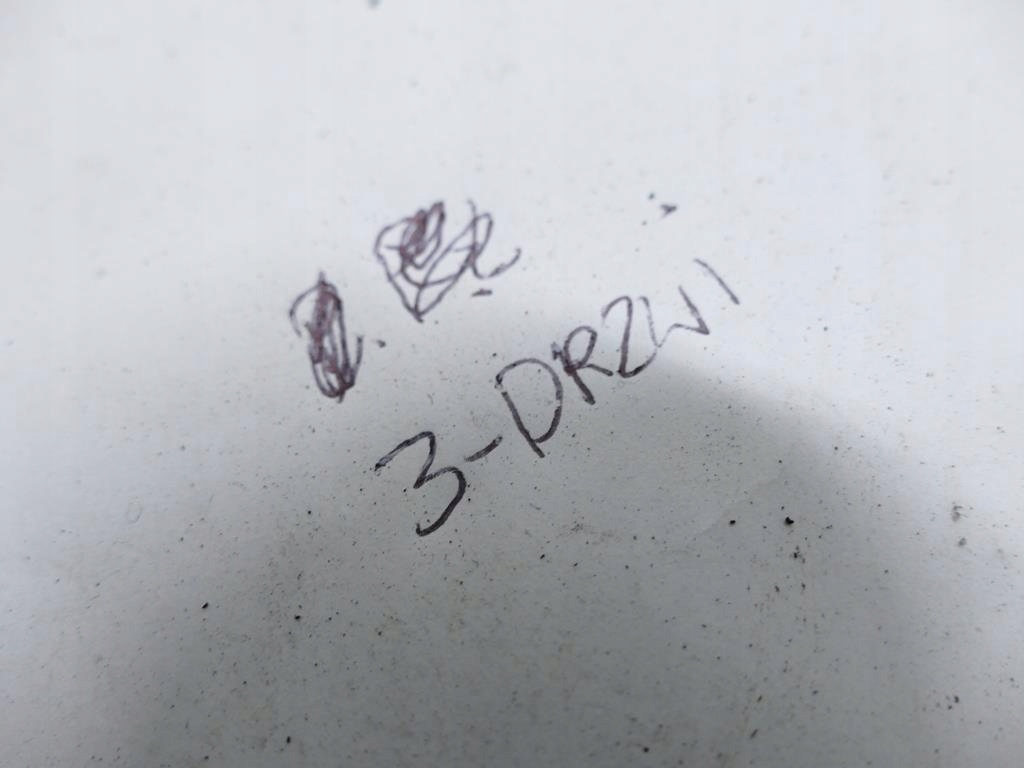 фото №8, Toyota yaris ii 3d pas безопасности правый задняя 3d