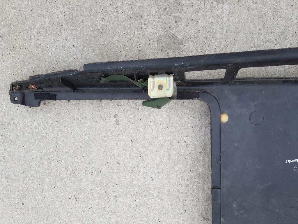 фото №9, Обшивка багажника правий задня 1 947 150 bmw e30 kombi