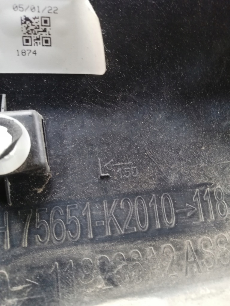 фото №8, Toyota yaris cross молдинг na крила задня правий