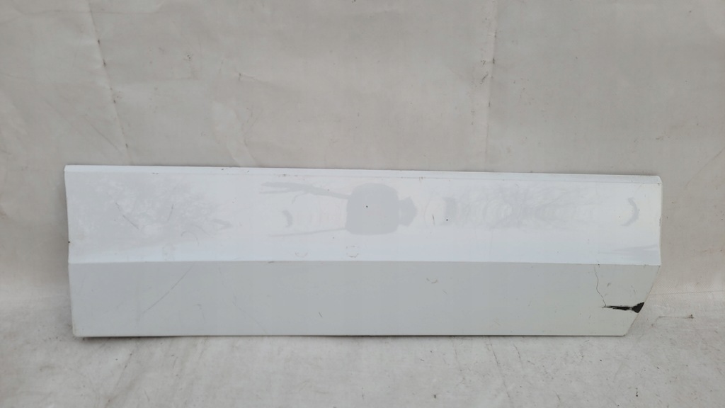 фото №1, Vw t-roc r-line молдинг na дверь правая задняя oryg.