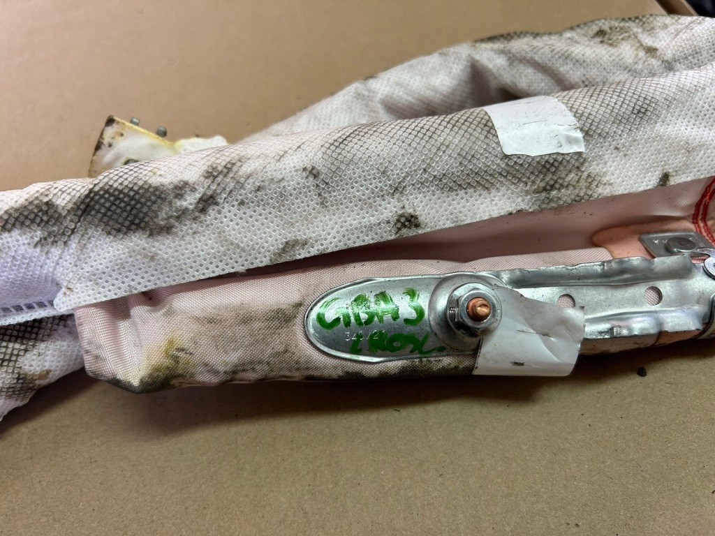 фото №3, Opel crossland lift шторка безопасности левая 03552018