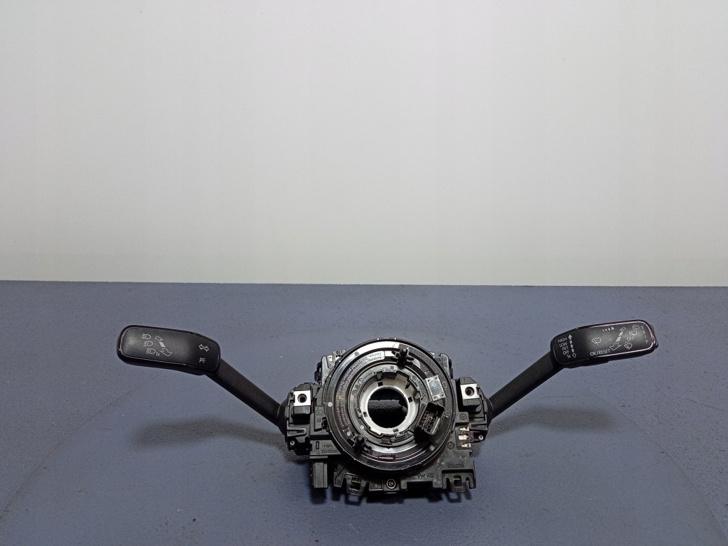 фото №1, Octavia iii переключатель комбинированный 5q0953507af