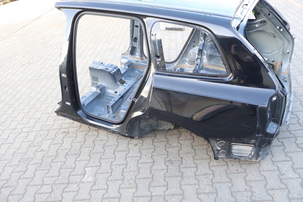 Купити Volvo xc90 2 четвертина крило ліва задні 717