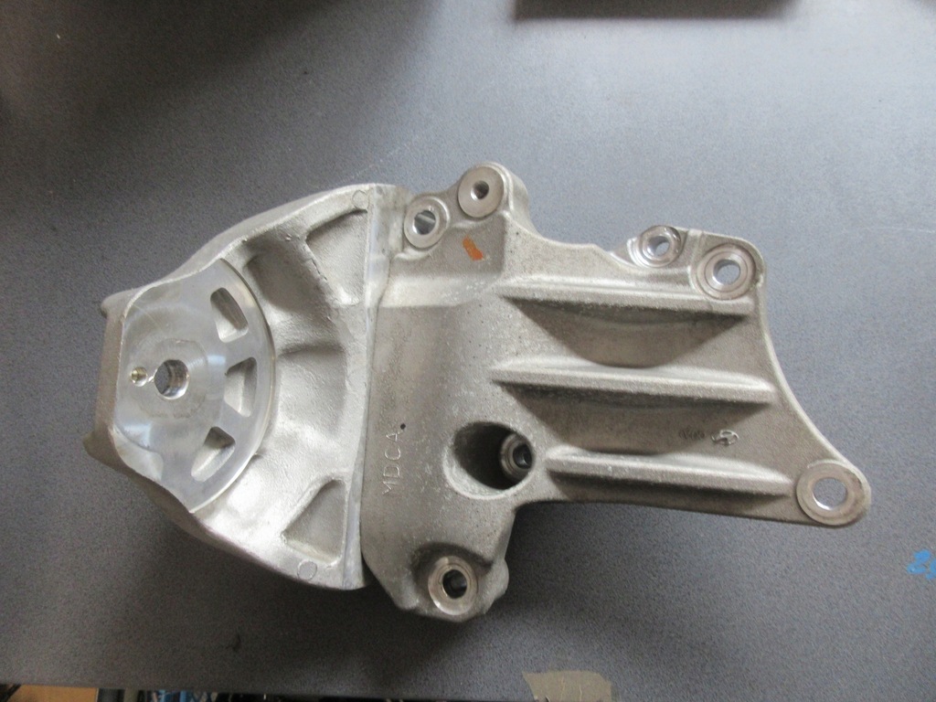 фото №1, Kia optima iv 2.4 17 r. кронштейн двигателя