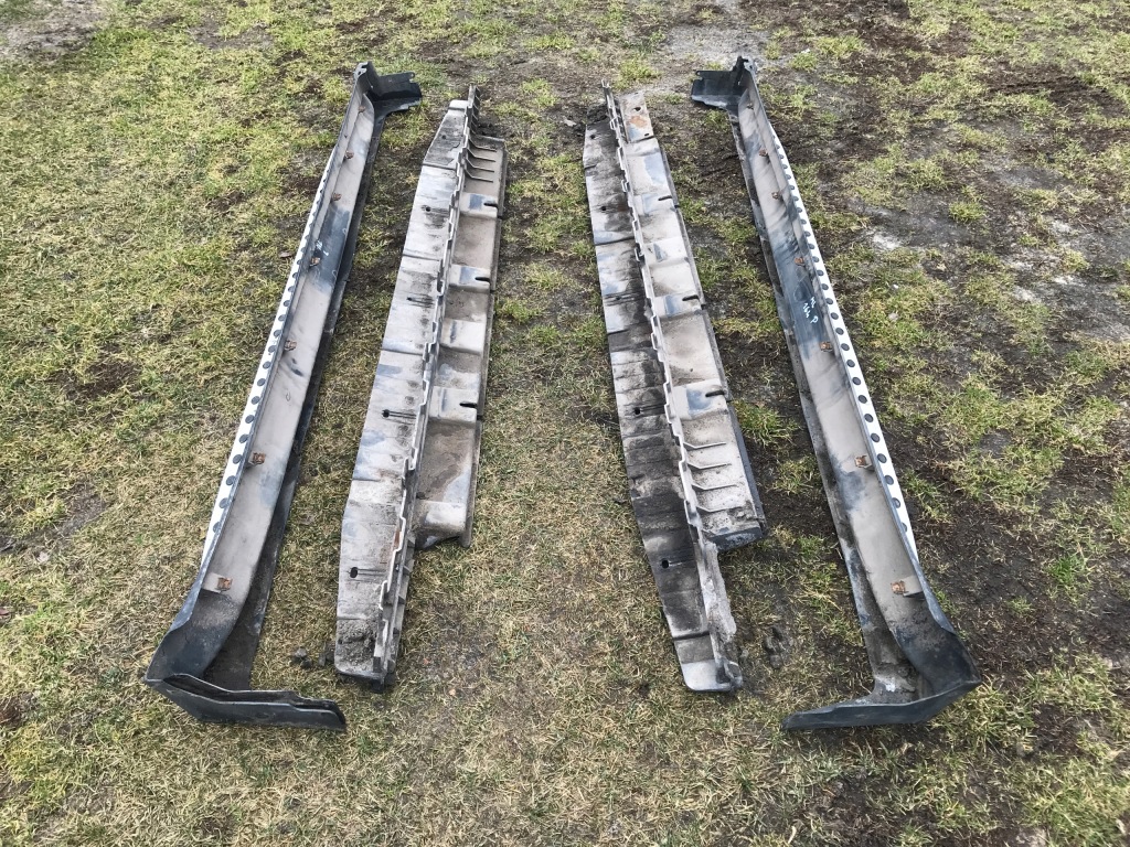 Купити Лівий поріг mercedes ml w164 рестайлінг  накладка накладка