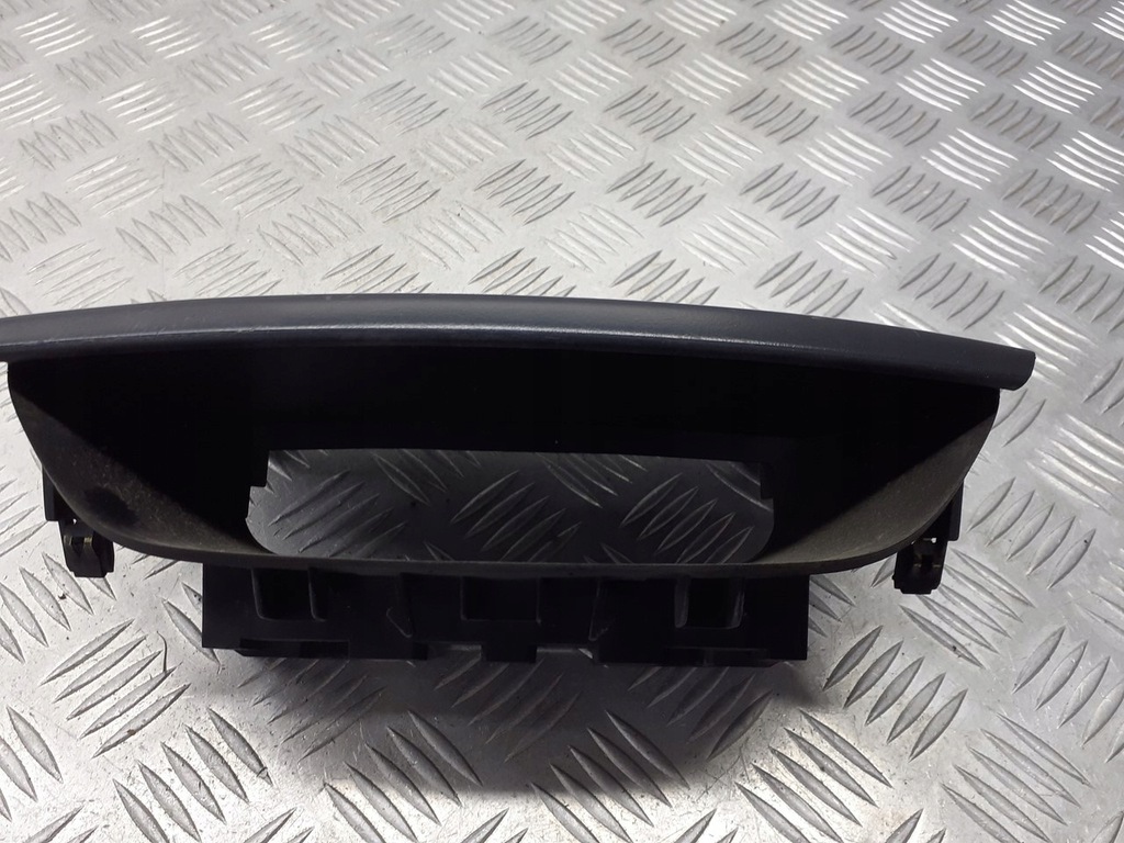 фото №1, Рамка дисплея renault laguna ii 8200285177