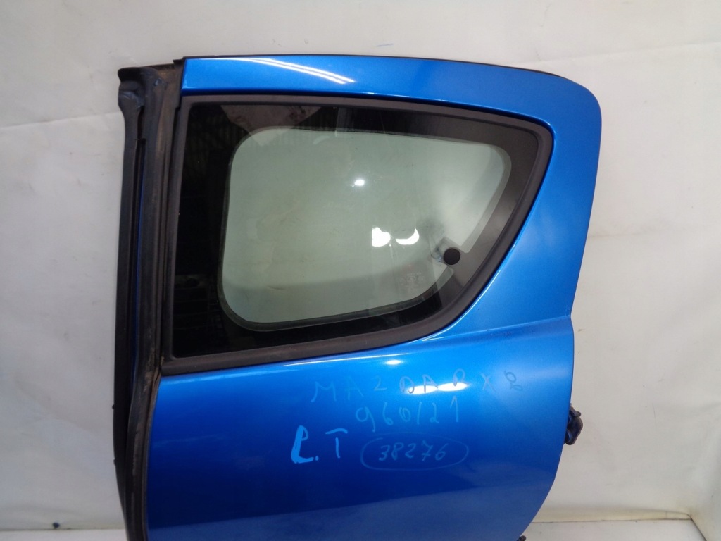Дверь левое  задняя mazda rx8 04r Цена