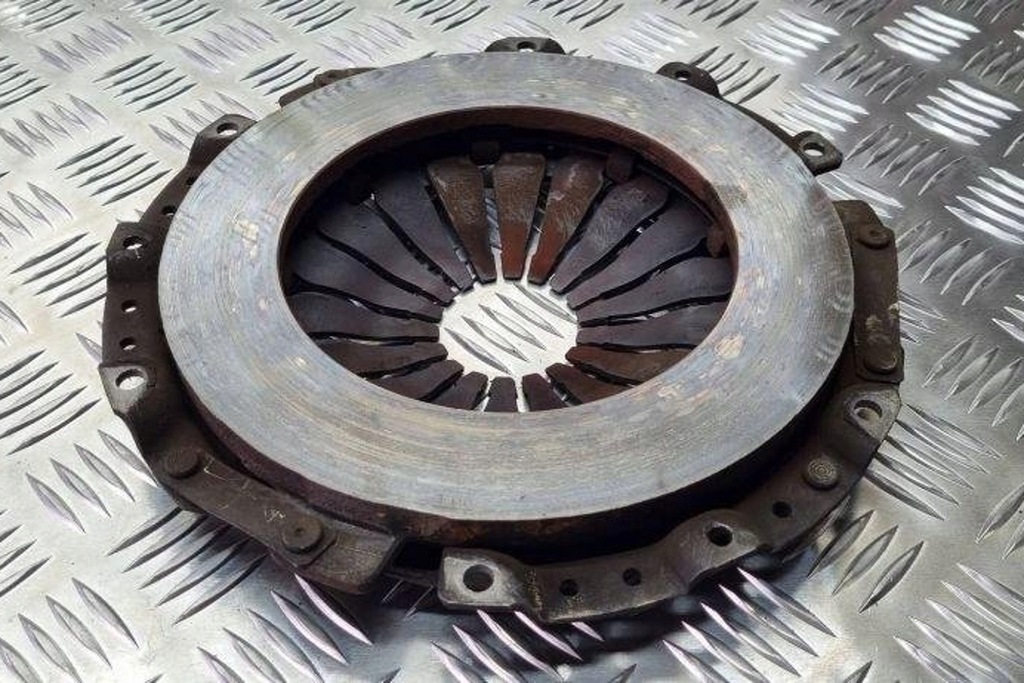 фото №10, Комплект сцепления vw passat b7 alltrack 365 068105271f 1.9l дизель 1995