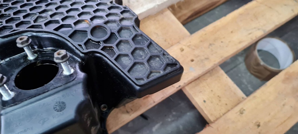 фото №8, A4 b9 8w lift поддон основание масла 2.0 tfsi 06l103598r a5 8w