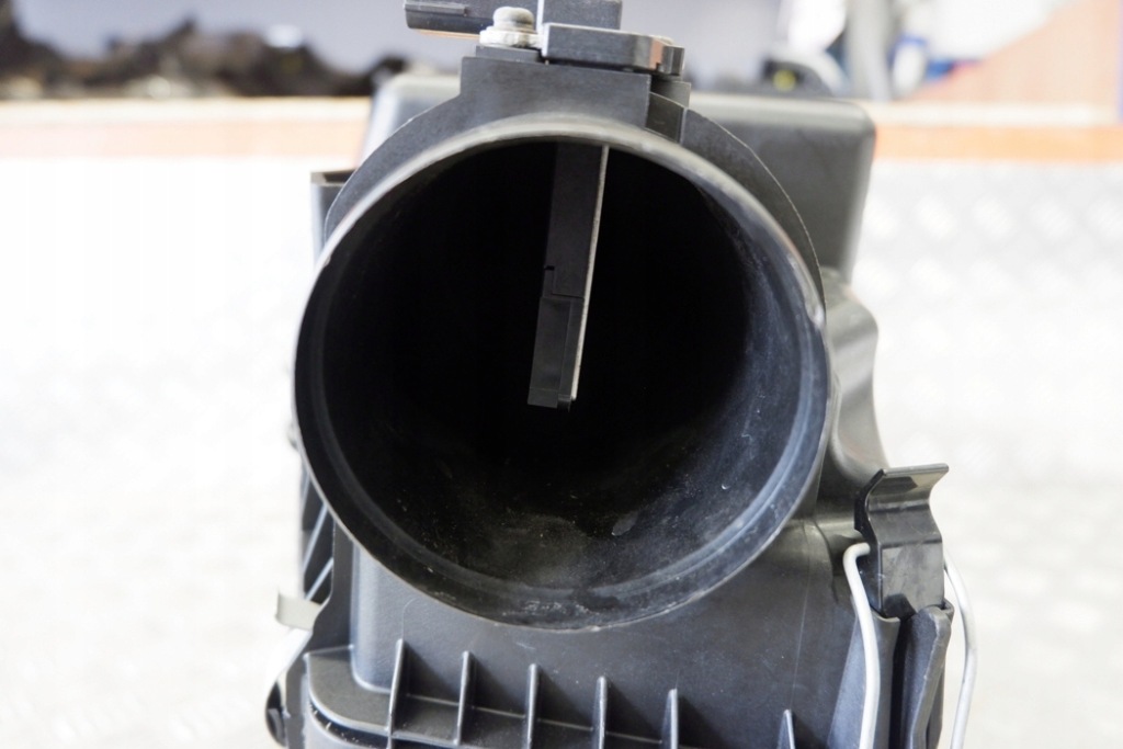 фото №7, Корпус фільтра повітря honda cr-v iv rm_ afh70m62a 2.2l дизель 110kw