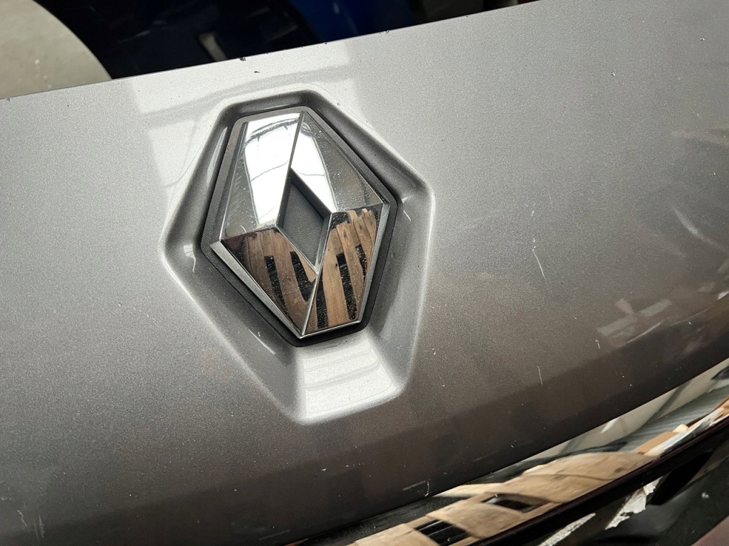 Бампер передний перед renault scenic 3 3 рестайлинг  pdc led лак: tekng Киев