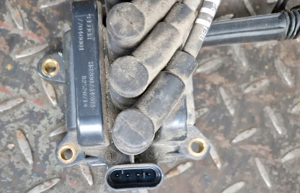 фото №3, Катушка зажигания clio iii h8200734204