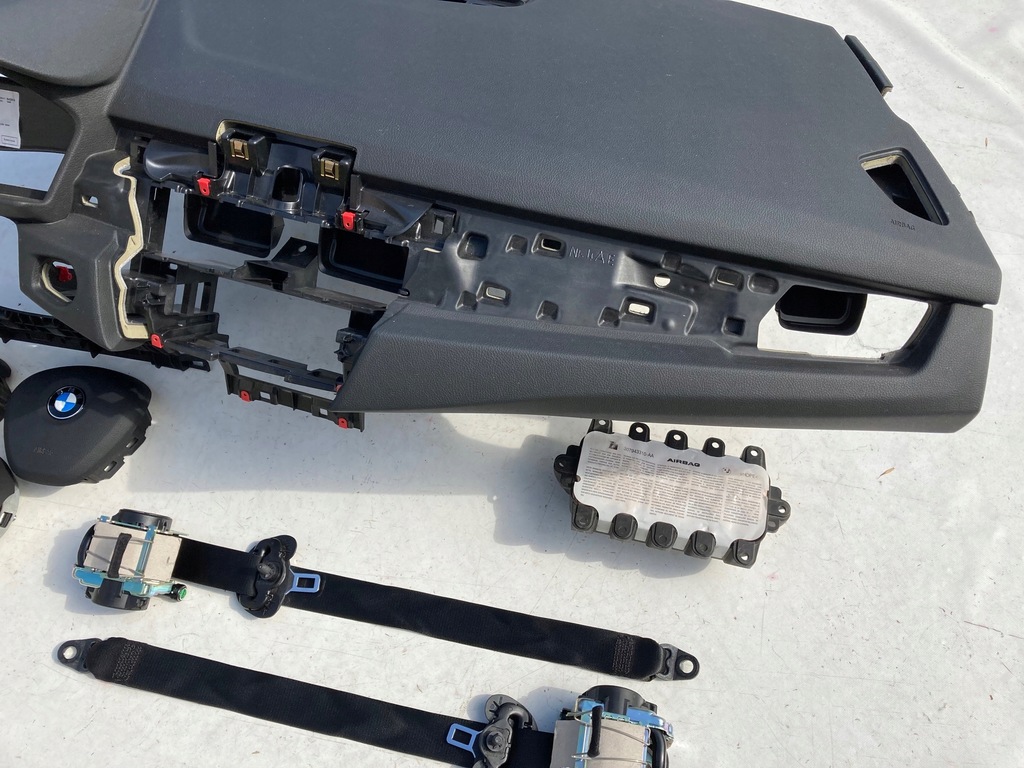 фото №5, Bmw 2 f45 f46 приборная панель приборная панель консоль подушки безопасности ремни