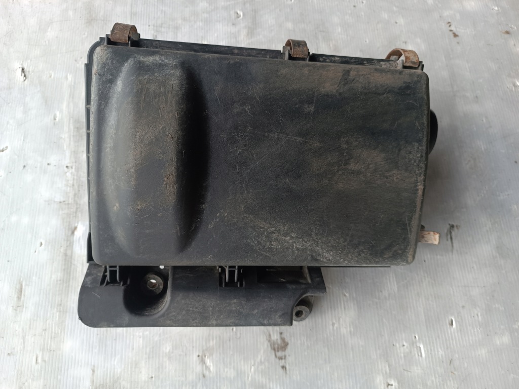 фото №1, Toyota prius ii корпус фільтра повітря 100140-6970 витратомір