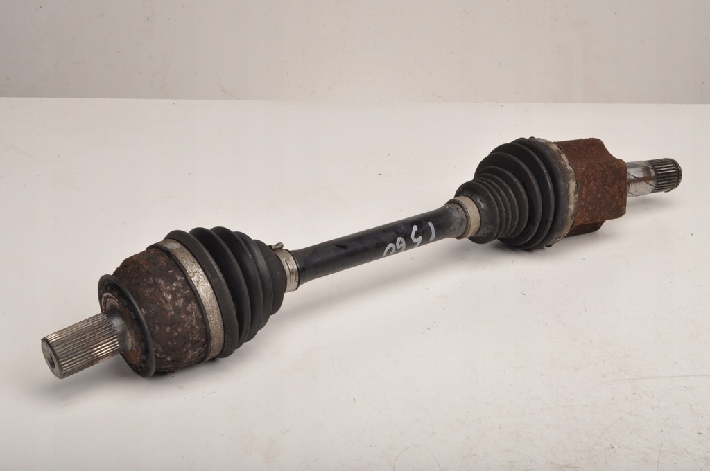 фото №1, Volvo s60 ii v60 приводной вал левая короткий 31325116