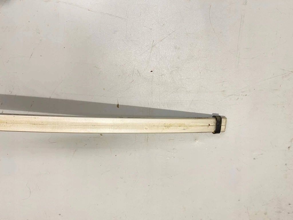 Mercedes-benz c123 купе напрямна скло правий задній Київ