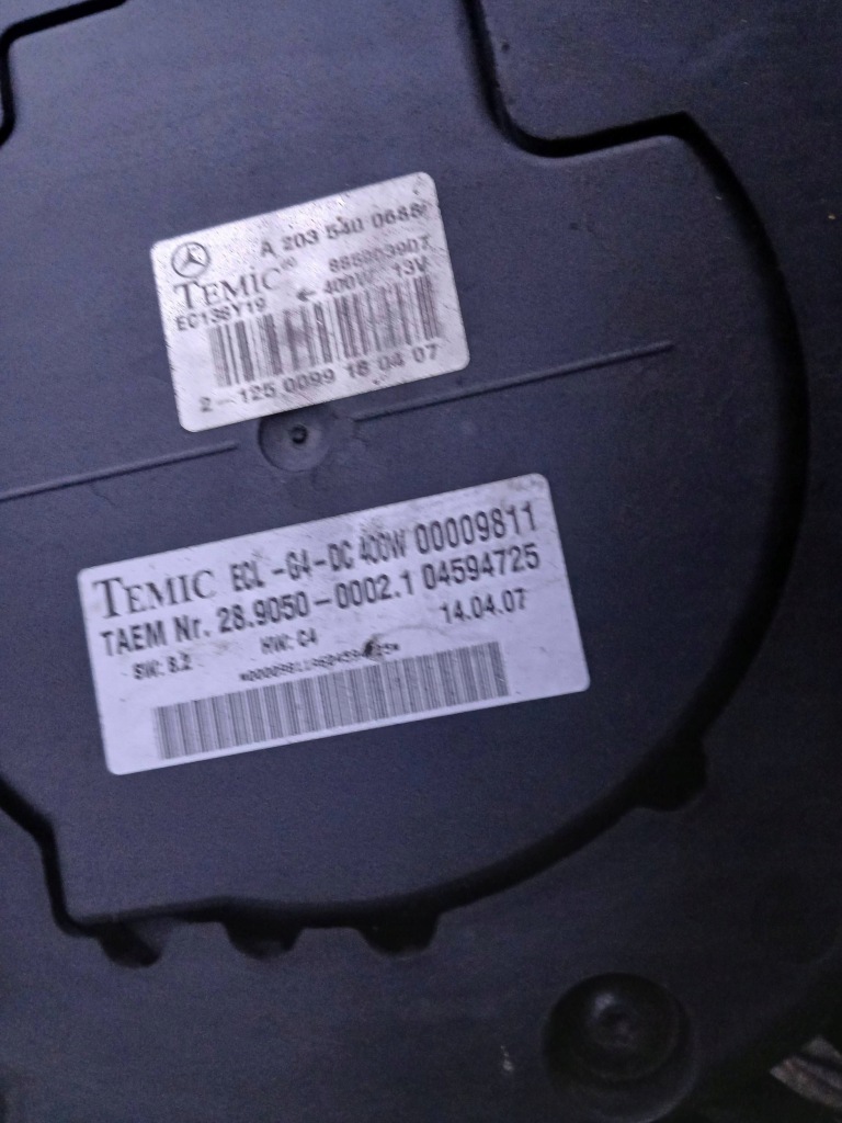 Купити Корпус вентилятора вентилятор mercedes c w203 1.8 a2035001593