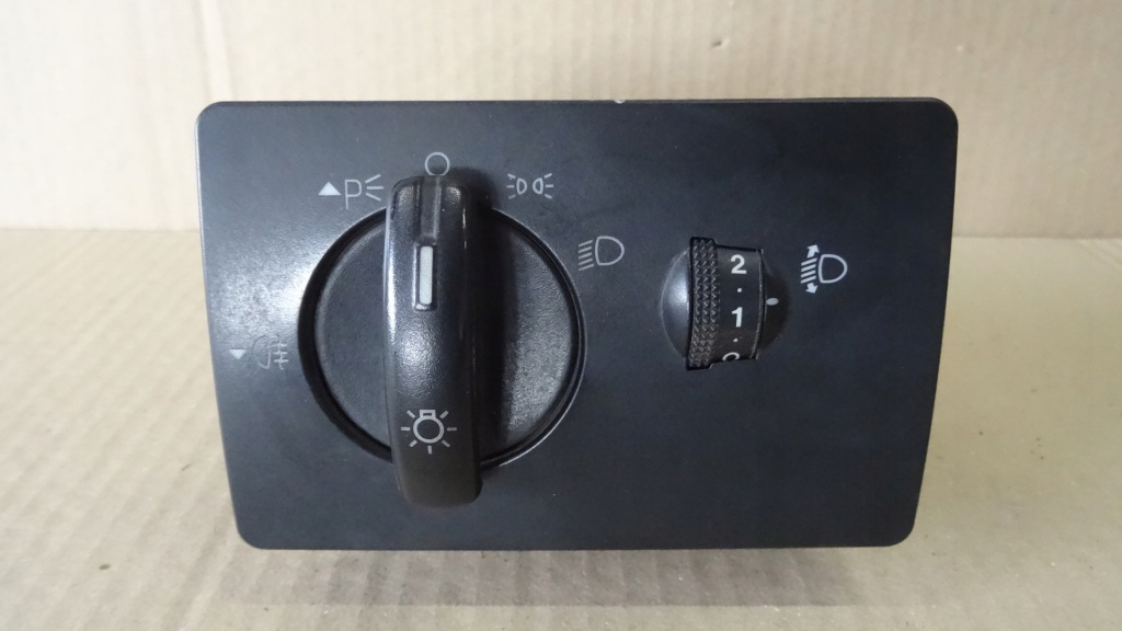 фото №1, Focus 2 ii перемикач вимикач світла 7m5t13a024ea