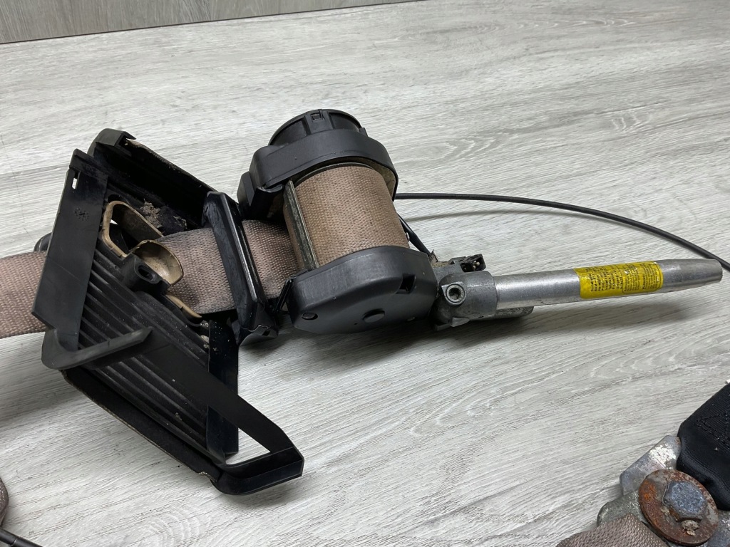 Ремінь безпеки передній лівий mercedes-benz sl r129 1298600332 1298602285 Оригінал