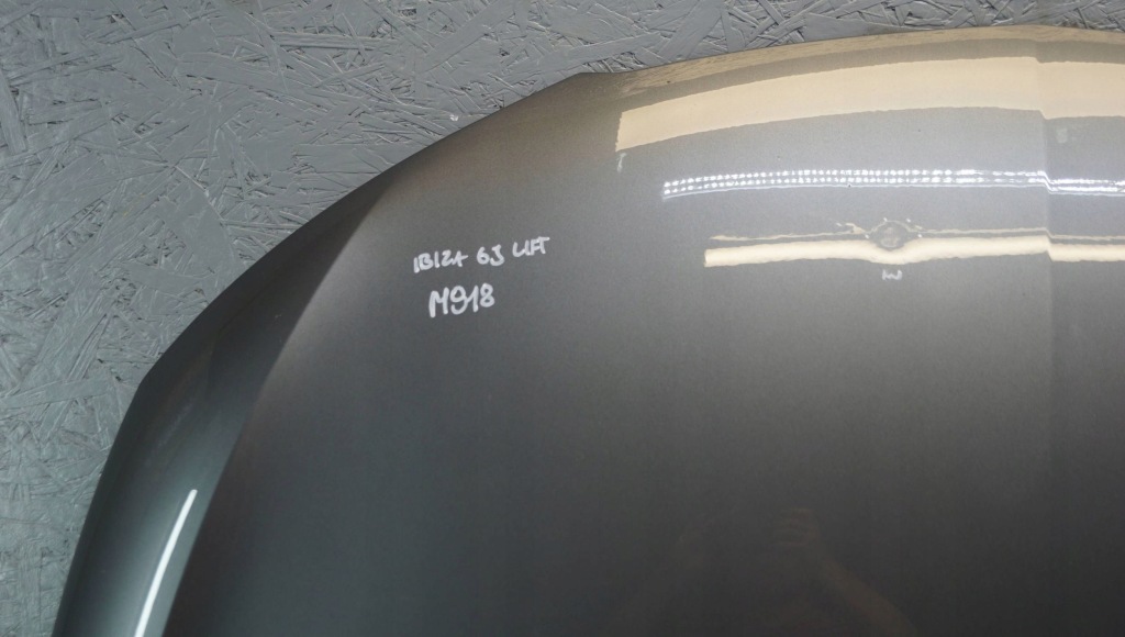 Seat ibiza 6j рестайлинг  капот крышка двигателя m918 в Украине