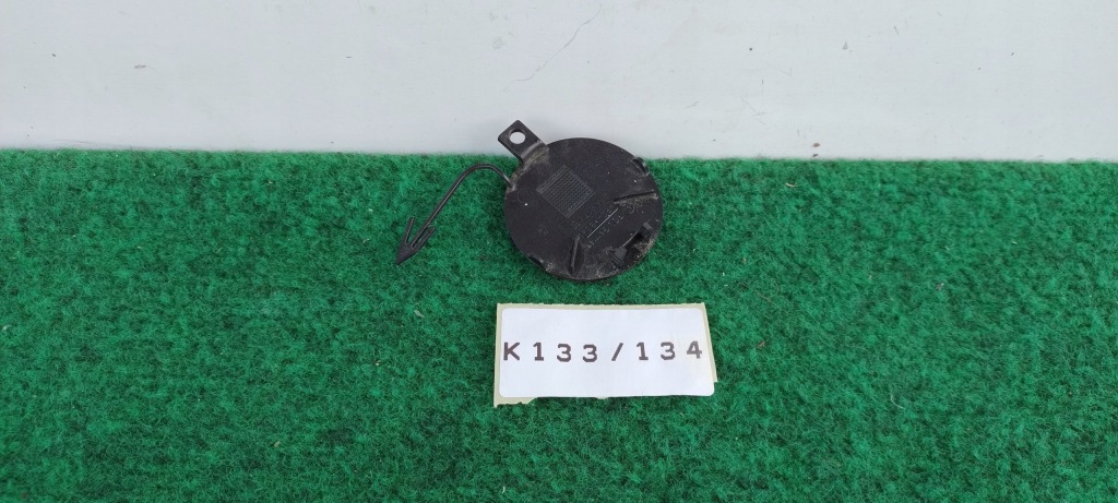 фото №2, Vw passat b7 3a заглушка фаркоп бампера перед оригинальный номер