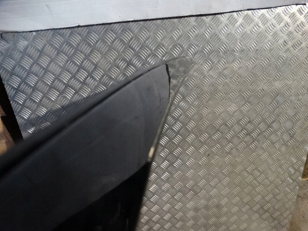 Idealna молдинг скло двері права mercedes w217 1 Ціна