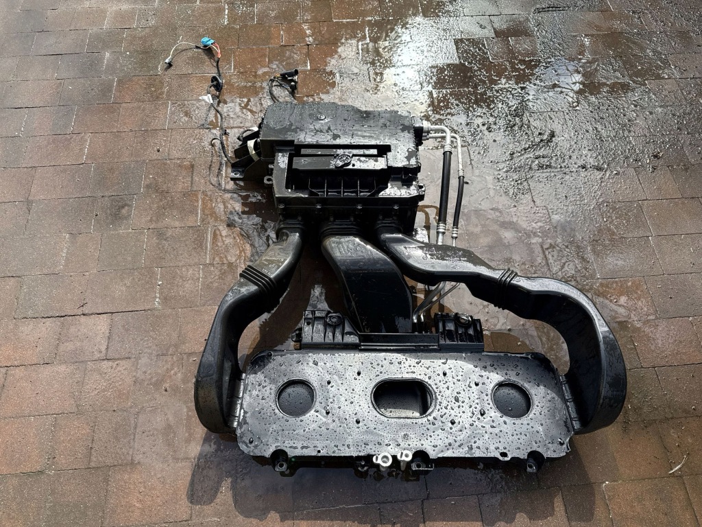 Купить Renault zoe 1 система охлаждение аккумулятора 295e39666r