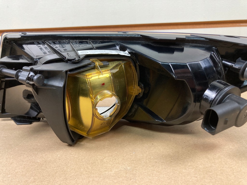 фото №8, Противотуманная фара правый передний skoda fabia ii roomster 5j0