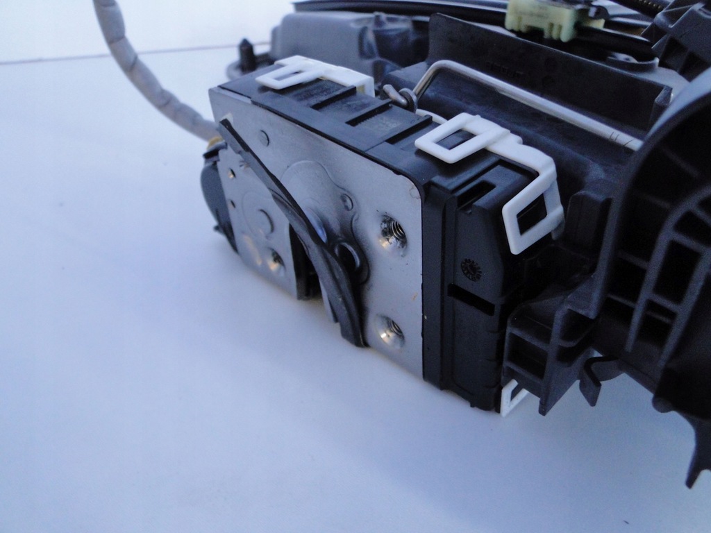 фото №8, Mercedes gla 156 x156 вкладыш дверь передние левая