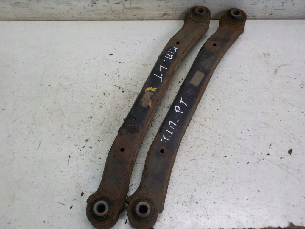 фото №1, Kia ceed супорт важіль правий задня